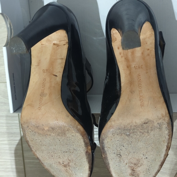 Manolo Blahnik black patent peep toe Mary Janes - Picture 2 of 3